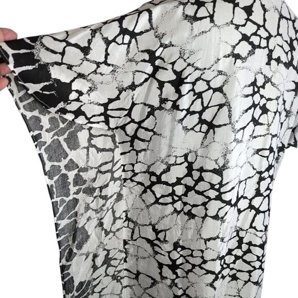 Indikka New York kaftan style tunic top, size Large, Casual, Resort, Weekend - Picture 5 of 10